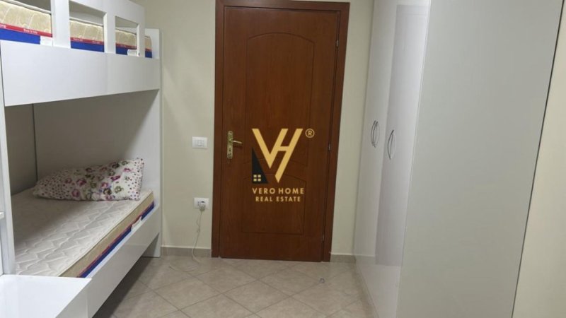 Tirane, jepet me qera apartament 2+1+Ballkon Kati 3, 105 m² 550 € (ASTIR)