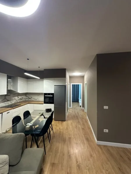 Tirane, jepet me qera apartament 2+1 Kati 6, 97 m² 800 € (Selvia)
