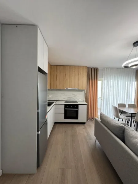 Tirane, shitet apartament 2+1 Kati 3, 94 m² 135.000 € (Rruga e Dajtit)