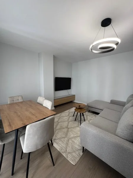 Tirane, shitet apartament 2+1 Kati 3, 94 m² 135.000 € (Rruga e Dajtit)