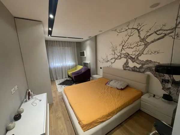 shitet apartament 2+1+Aneks+Ballkon Kati 2, 113 m² 250.000 € (Rruga Kokonozve)