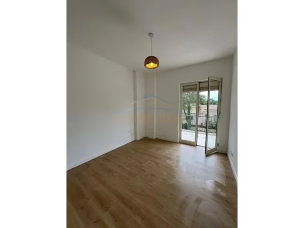 Durres, shitet apartament 2+1 Kati 2, 93 m² 140.000 € 