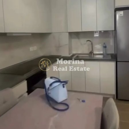 Tirane, jepet me qera apartament 1+1 Kati 5, 75 m² 550 € (Spitai Amerikan 2)