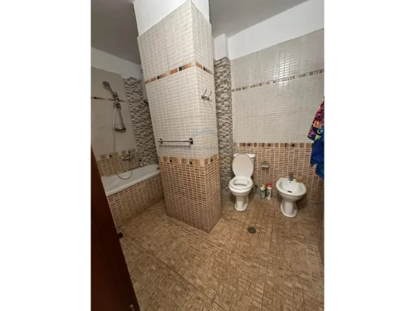 Durres, shitet apartament 2+1 Kati 3, 102 m² 125.000 € 