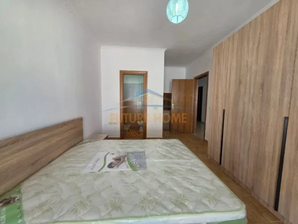 Tirane, jepet me qera apartament 2+1 Kati 7, 94 m² 430 € 