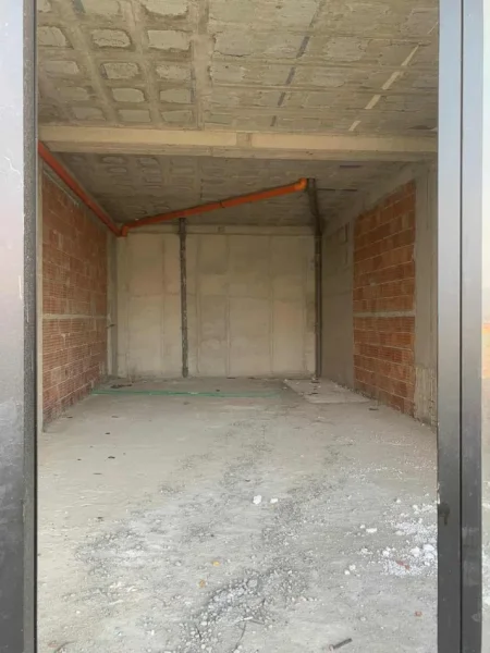 Vlore - Lungomare, shes dyqan Kati 0, 80 m² 210.000 € (Lugomare, Vlore)