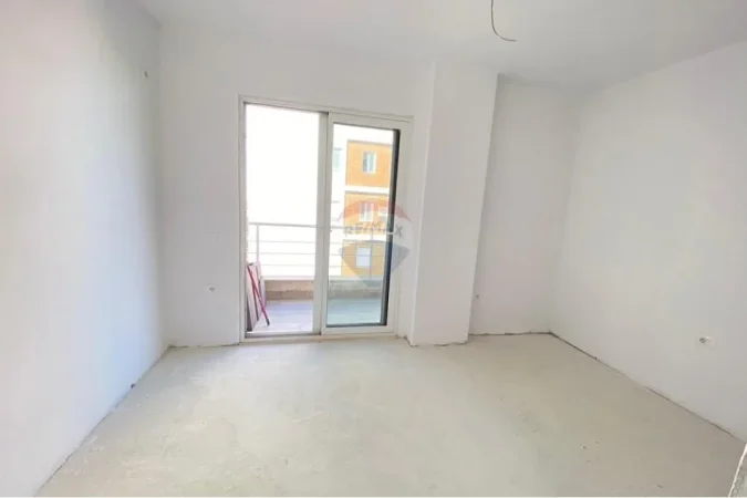 Tirane, shitet apartament 2+1 Kati 1, 92 m² (Rruga Sotir Caci, Tiranë)