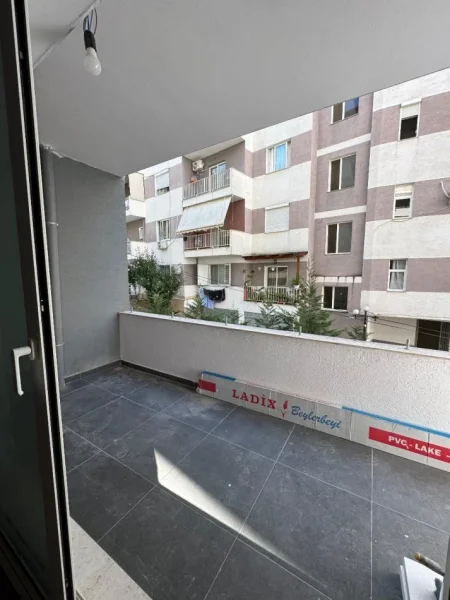 Tirane, shitet apartament 2+1 Kati 2, 91 m² 135.000 € (Rruga e Dajtit)