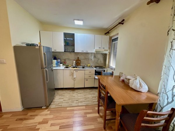 Tirane, shitet apartament 2+1+Aneks+Ballkon Kati 4, 77 m² 118.000 Leke (Aleksander Moisiu)