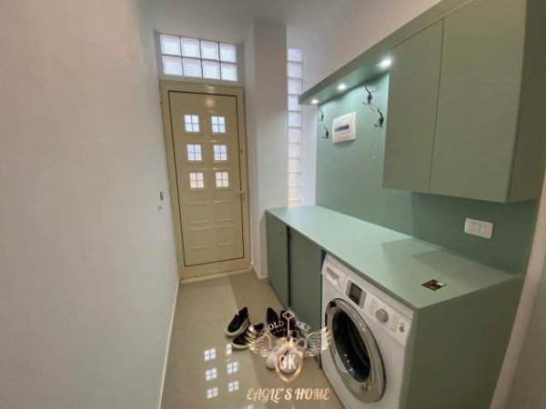 Durres, jepet me qera apartament 2+1 Kati 0, 400 Euro (Vollga)