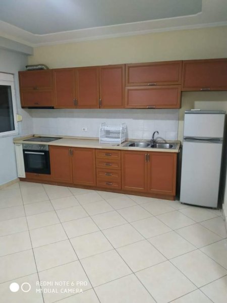 Tirane, jepet me qera apartament 2+1+BLK Kati 4, 105 m² 35.000 Leke
