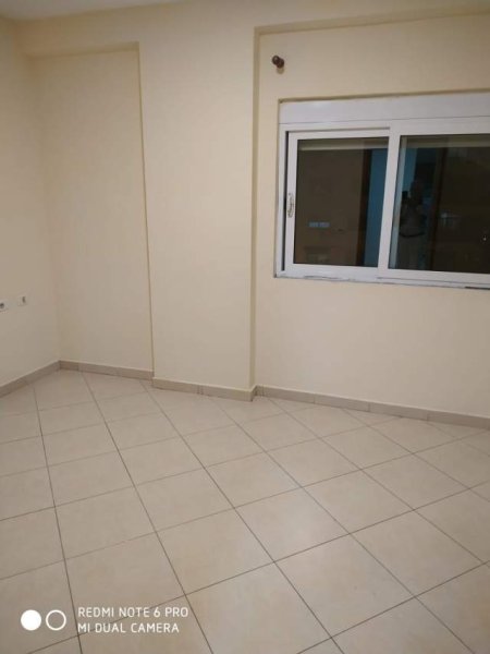 Tirane, jepet me qera apartament 2+1+BLK Kati 4, 105 m² 35.000 Leke