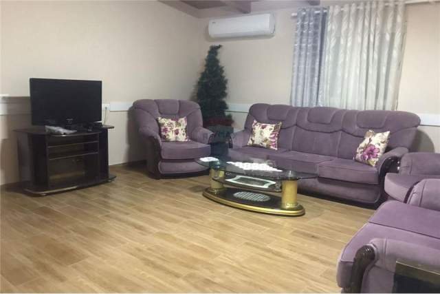 Tirane, jepet me qera apartament 2+1+A Kati 1, 100 m² 30.000 Leke (Kamez)