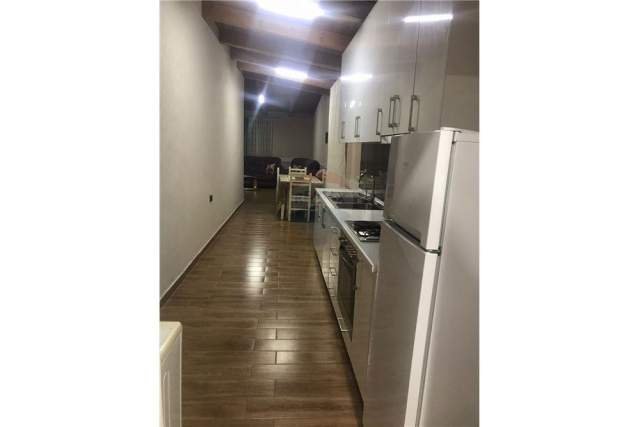 Tirane, jepet me qera apartament 2+1+A Kati 1, 100 m² 30.000 Leke (Kamez)