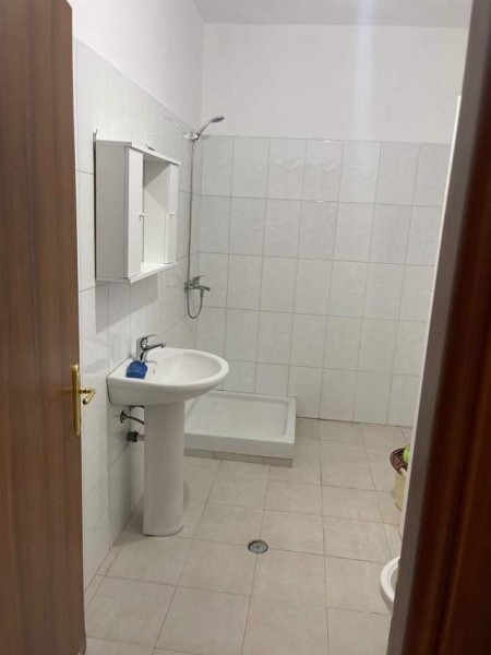 Tirane, jepet me qera apartament 2+1+BLK Kati 9, 110 m² 350 Euro (Astir)