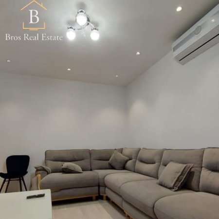 Tirane, jepet me qera apartament 1+1 Kati 3, 53 m² 45.000 Leke (Rruga Bardhyl,Prane Farmacise10)