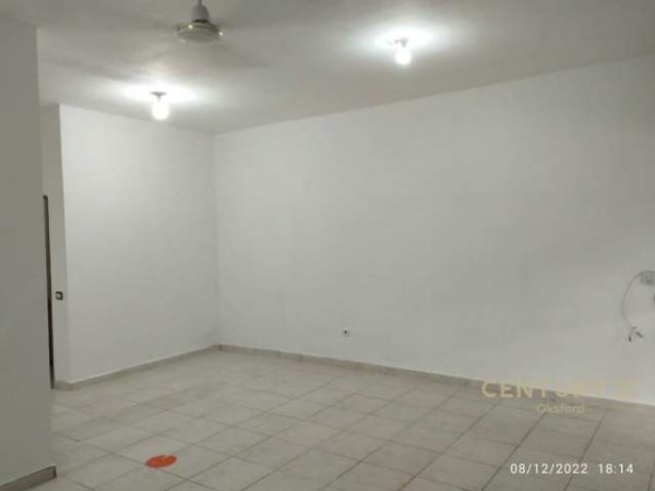 Tirane, shitet ambjent biznesi Kati 0, 58 m² 75.000 Euro (Vace Zela)