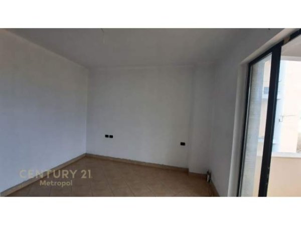 Tirane, shitet apartament 1+1+BLK Kati 4, 67 m² 71.000 Euro (Rruga e teleferikut)