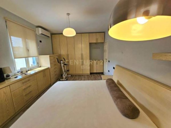 Tirane, jepet me qera apartament 2+1+A+BLK Kati 4, 110 m² 600 Euro (Ambasada Amerikane, Rruga e Elbasanit)