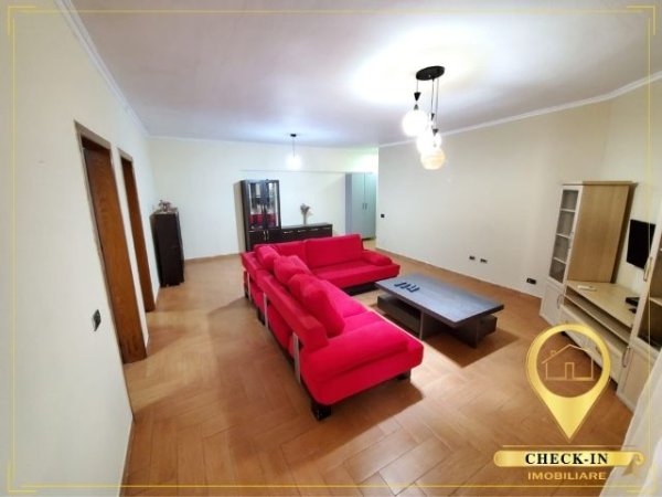 Tirane, shitet apartament Kati 2, 85 m² 500 Euro (Komuna e Parisit)
