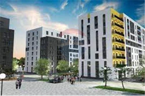 Tirane, shes apartament 2+1+BLK