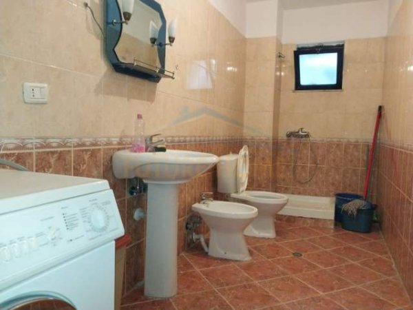 Tirane, shitet apartament 2+1 Kati 3, 87 m² 89.000 Euro