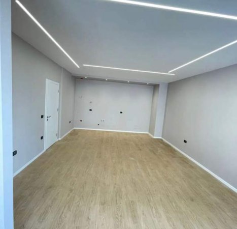 Tirane, shitet apartament 1+1 Kati 1, 74 m² 89.000 Euro (Brryl)