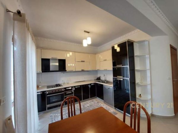 Tirane, jepet me qera apartament 2+1+BLK Kati 3, 155 m² 550 Euro (Dritan Hoxha)