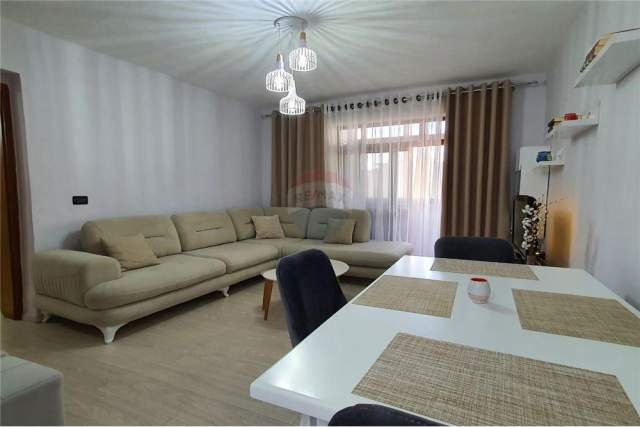 Tirane, shes apartament 1+1+BLK Kati 5, 70 m² 98.000 Euro (Vasil Shanto)
