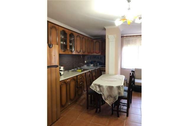 Durres, shitet apartament duplex 3+1+BLK Kati 1, 90 m² 130.000 Euro (Durrës, prane Restorant Palmas, 20 m nga Pista Ili)