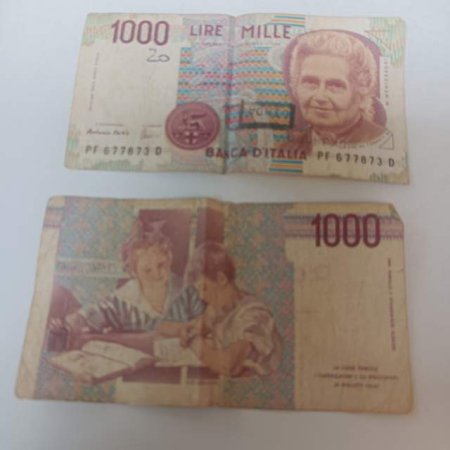 Tirane, shes Lireta italiane 50 Euro