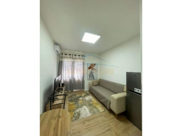 Tirane, jepet me qera apartament 1+1 Kati 4, 50 m² 500 Euro (Rruga e Bogdaneve)