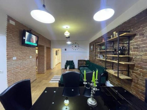 Tirane, jepet me qera apartament Kati 1, 85 m² 550 Euro (Pazari i Ri)