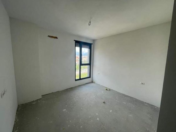Tirane, shitet apartament 2+1+BLK Kati 5, 101 m² 157.000 Euro (materniteti i ri)