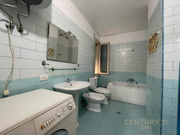 Tirane, jepet me qera apartament 2+1+A+BLK Kati 3, 112 m² 550 Euro (Liqeni i Tiranes)