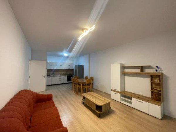 Tirane, jepet me qera apartament 1+1+BLK Kati 1, 80 m² 400 Euro (Laprake)