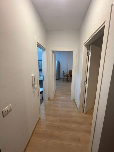 Tirane, jepet me qera apartament 1+1+BLK Kati 1, 80 m² 400 Euro (Laprake)