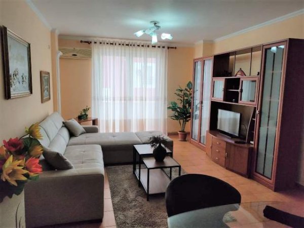 Tirane, jepet me qera apartament 1+1+BLK Kati 6, 85 m² 550 Euro (Rruga e Elbasanit)