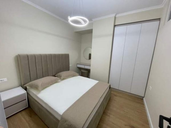Tirane, jepet me qera apartament 1+1+BLK Kati 4, 60 m² 400 Euro (prane Vila L)