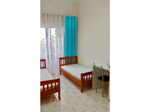 Tirane, jepet me qera apartament 2+1 Kati 4, 75 m² 470 Euro (Perballe Kompleksit Taivan, Shallvaret)