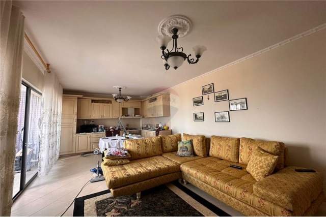 Tirane, jepet me qera apartament 2+1+BLK Kati 9, 90 m² 500 Euro (21 dhjetori)