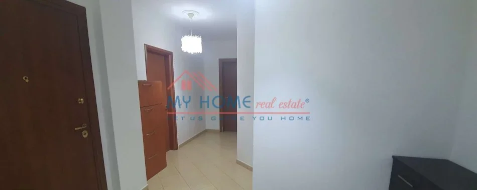 Tirane, shitet apartament 2+1+Ballkon Kati 4, 110 m² 154.000 € (Ali Demi)