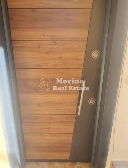 Tirane, jepet me qera apartament 1+1+Ballkon Kati 3, 56 m² 500 € (Rruga e Durresit)