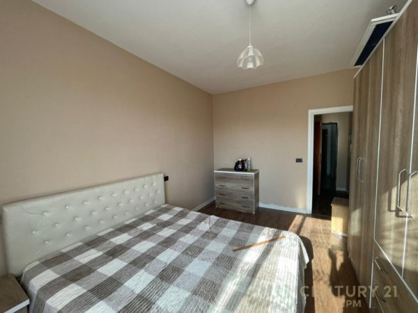 Tirane, jepet me qera apartament 2+1 Kati 10, 87 m² 500 € (Astir tek bar Artisiti)