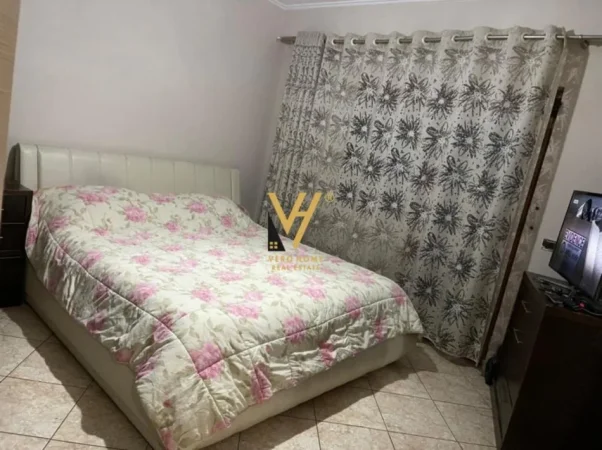 Tirane, jepet me qera apartament 3+1+Ballkon Kati 3, 158 m² 650 € (FABRIKA E MIELLIT)