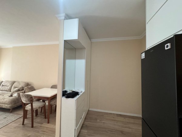jepet me qera apartament 2+1 Kati 6, 100 m² 500 €