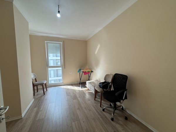 jepet me qera apartament 2+1 Kati 6, 100 m² 500 €