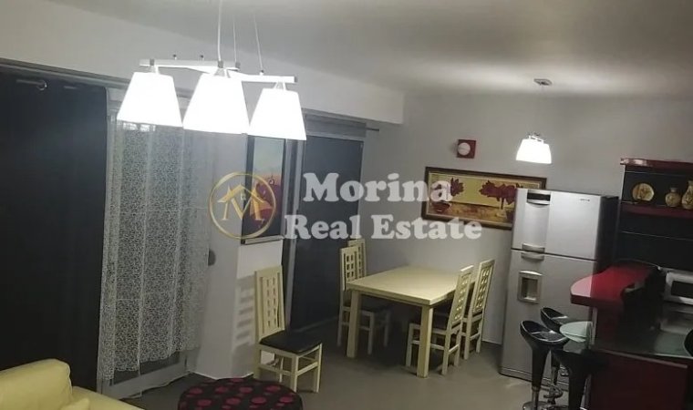 Tirane, jepet me qera apartament 3+1 Kati 9, 160 m² 800 € (Selvia, Kompleksi Halili)