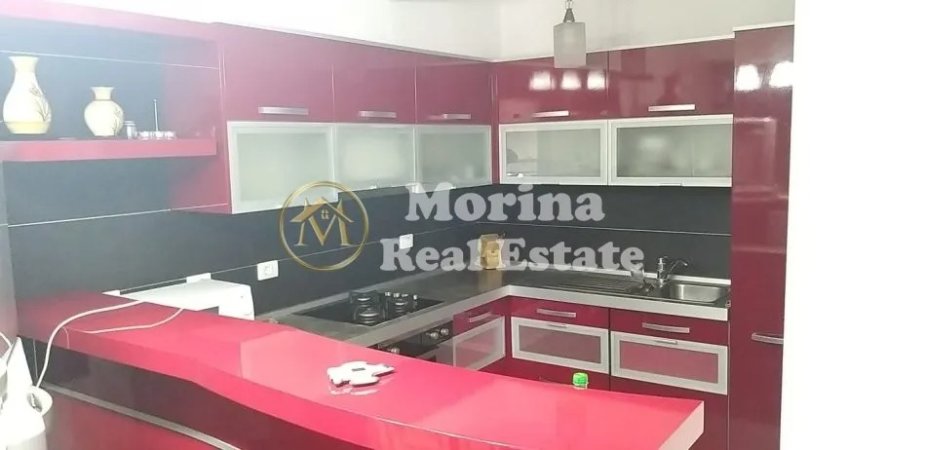 Tirane, jepet me qera apartament 3+1 Kati 9, 160 m² 800 € (Selvia, Kompleksi Halili)