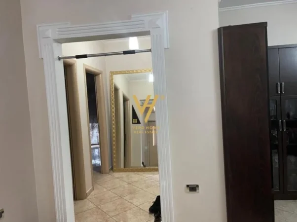 Tirane, shitet apartament 3+1+Ballkon , 158 m² 228.000 € (FABRIKA E MIELLIT)